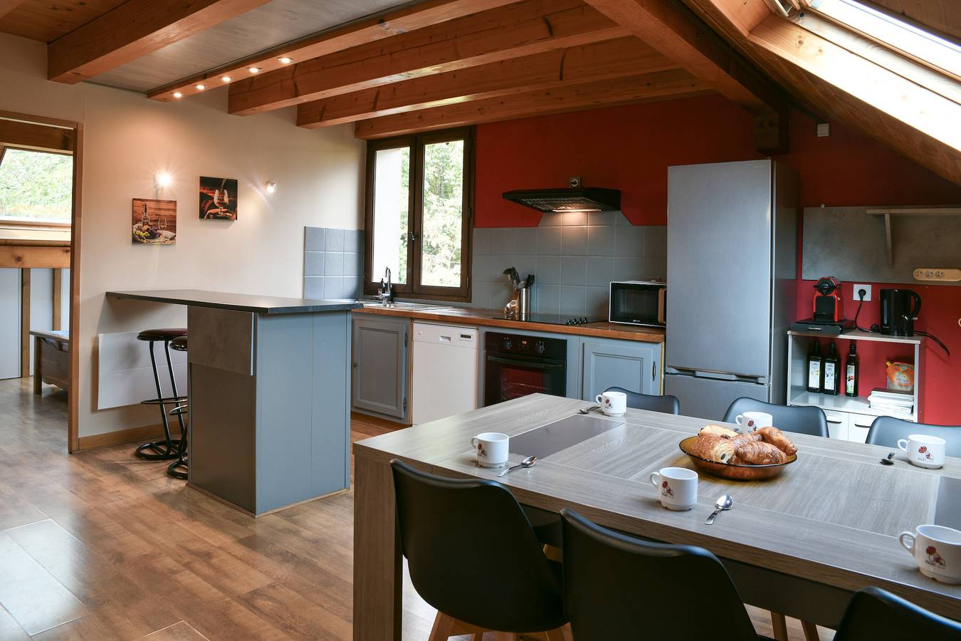 Appartement entier, Chez fred 201 - parking wifi- clg savoie in Saint-Pierre-d'Albigny, Région de Chambéry