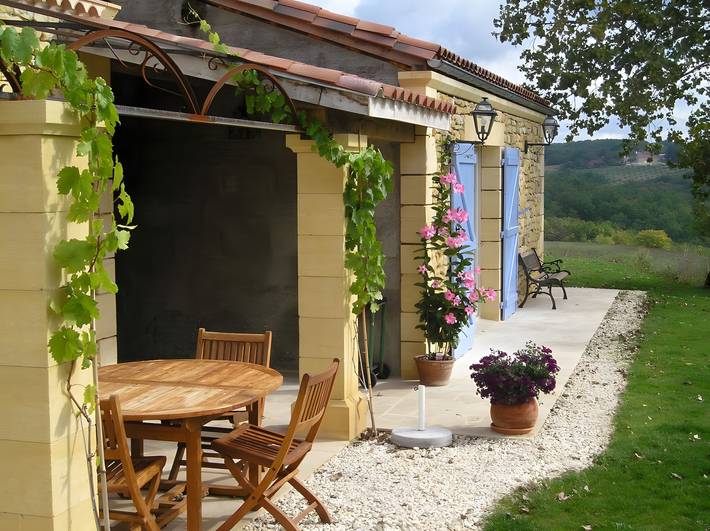 Location de vacances pour 5 personnes, avec jardin et bassin pour enfant, animaux acceptés à Salignac-Eyvigues - 3