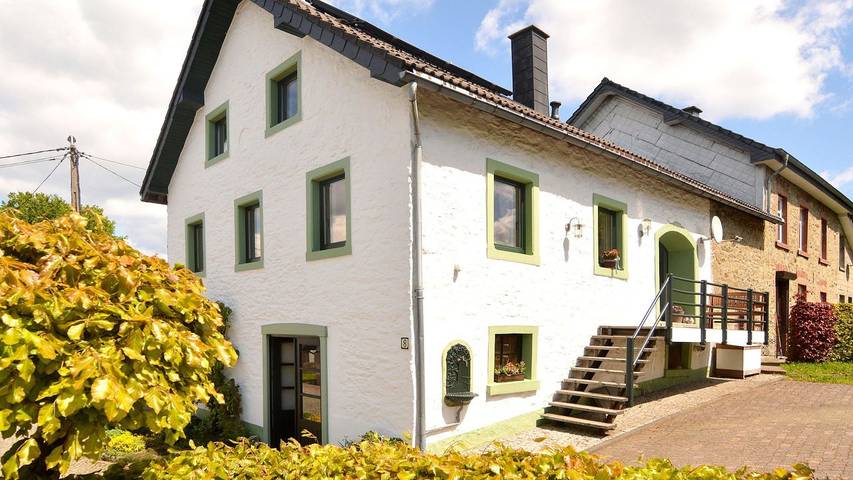 Maison de vacances pour 10 personnes, avec jardin et sauna à Butgenbach