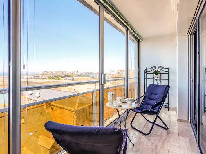 Gîte pour 6 personnes, avec balcon dans Port de Plaisance des Sablons