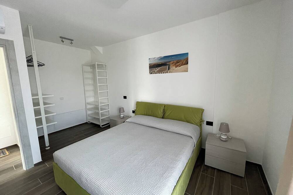 New and cozy hillside cottage with panoramic views in Finale Ligure, Finale Ligure Gemeinde