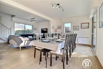 Gîte pour 11 personnes, avec jardin et terrasse à Damgan