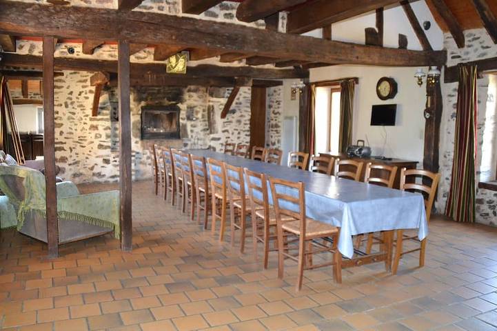 Gîte pour 11 personnes, animaux acceptés