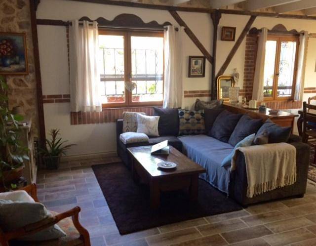 Location de vacances pour 6 personnes, avec vue et balcon à Causses-et-Veyran - 2