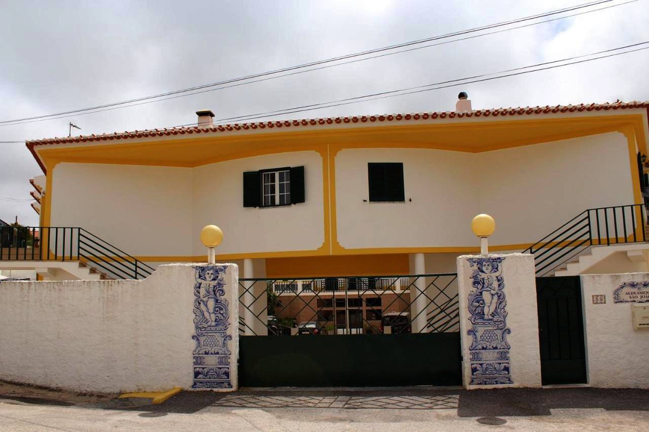 Apartamento inteiro, Apartment in Praia da Areia Branca, Lourinhã