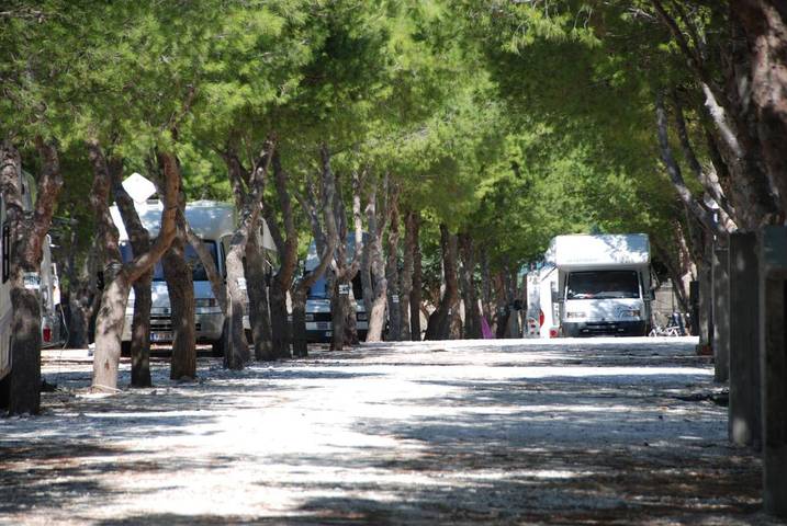 Camping für 3 Personen, mit Terrasse und Pool sowie Kinderpool, mit Haustier auf Sizilien - 2