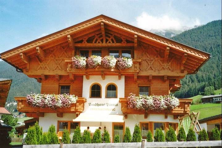 Chalet voor 4 personen, met Balkon in Neustift im Stubaital