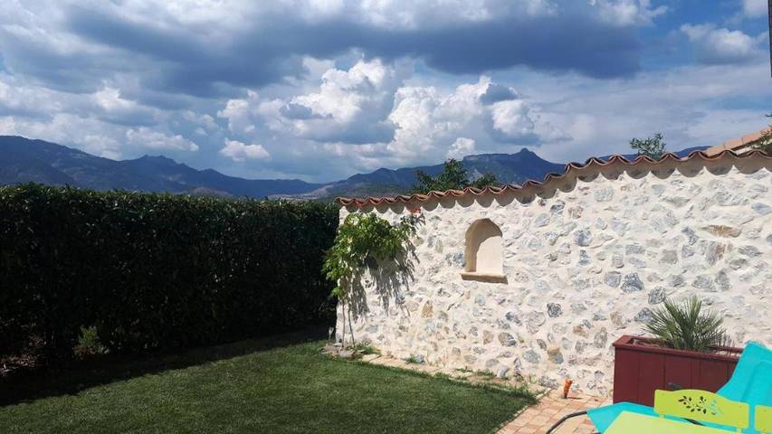 Gîte pour 4 personnes, avec Jacuzzi et Terrasse ainsi que Jardin et Vue à Curbans - 4