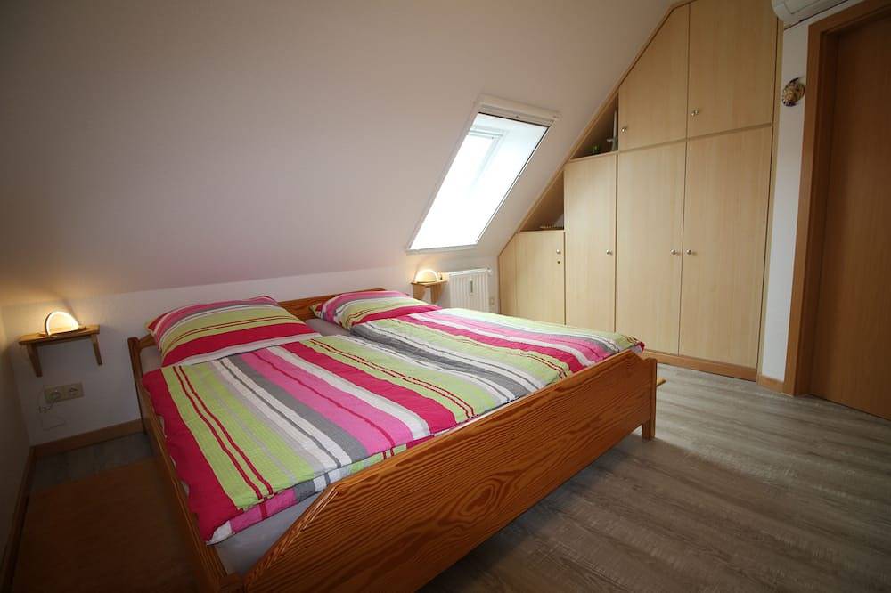 Ganze Wohnung, \"Schwalbennest\" moderne, klimatisierte Ferienwohnung, nah bei  Plau am See. in Neu Poserin, Ludwigslust-Parchim