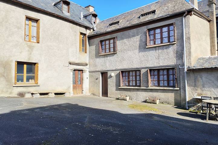 Location de vacances pour 16 personnes dans Saccourvielle