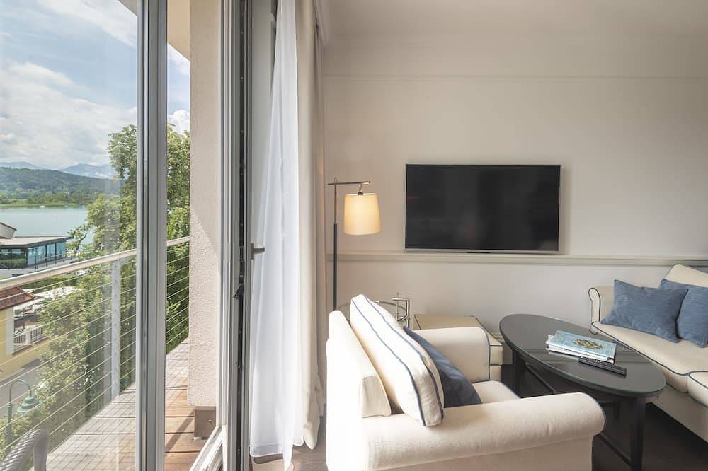 Ganze Wohnung, Appartement Direkt am Wörthersee mit Privatstrand und Reserviertem Parkplatz in Pörtschach am Wörthersee, Klagenfurt-Villach