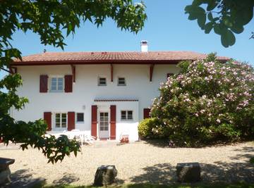 Gîte pour 6 personnes, avec jardin et terrasse à Arbonne