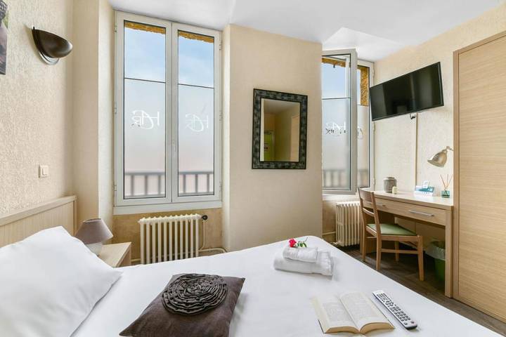 Hôtel pour 2 personnes, avec terrasse et jardin, animaux acceptés à Estang - 4