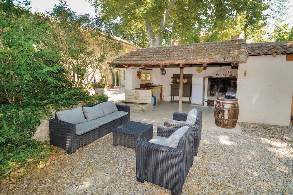 Geweldig huis in Jonquières in Jonquières, Vaucluse