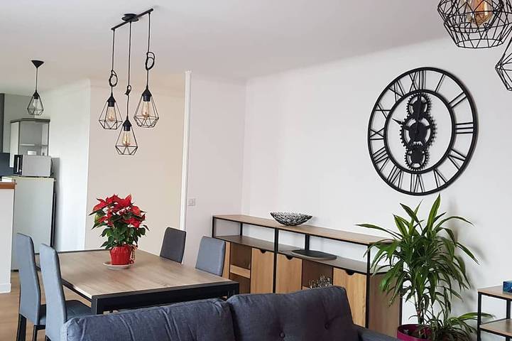 Gîte pour 10 personnes, avec jardin dans La Varenne