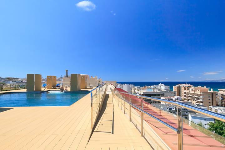 Gîte pour 5 personnes, avec terrasse et piscine à Salou - 3
