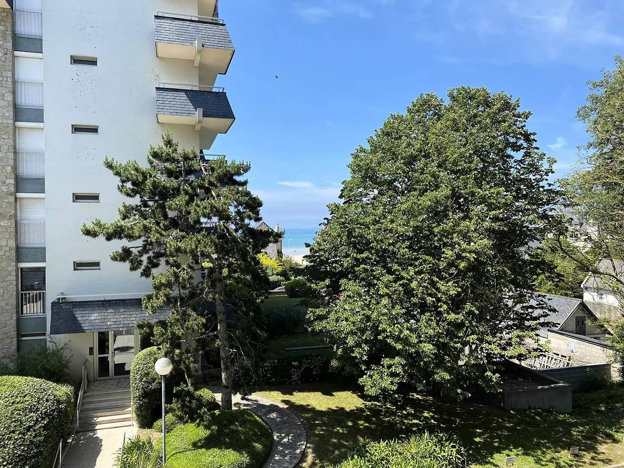Ganze Wohnung, Wohnung 2 von 42m2, in der Nähe des Strandes von Val André. in Pléneuf-Val-André, Côtes-d'Armor