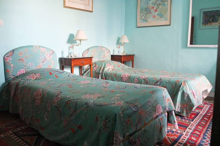 Gîte pour 9 personnes, avec jardin à Saint-Pavace - 4