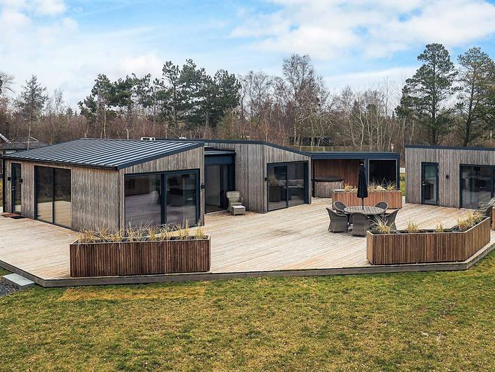 Ferienhaus für 9 Personen, mit Terrasse und Sauna auf Seeland