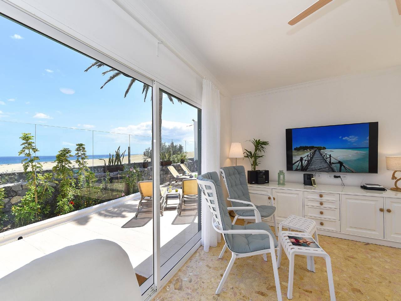 Villa Beachfront del Ingles | Exclusive Accommodation | Breathtaking Views Over in Maspalomas, San Bartolomé de Tirajana