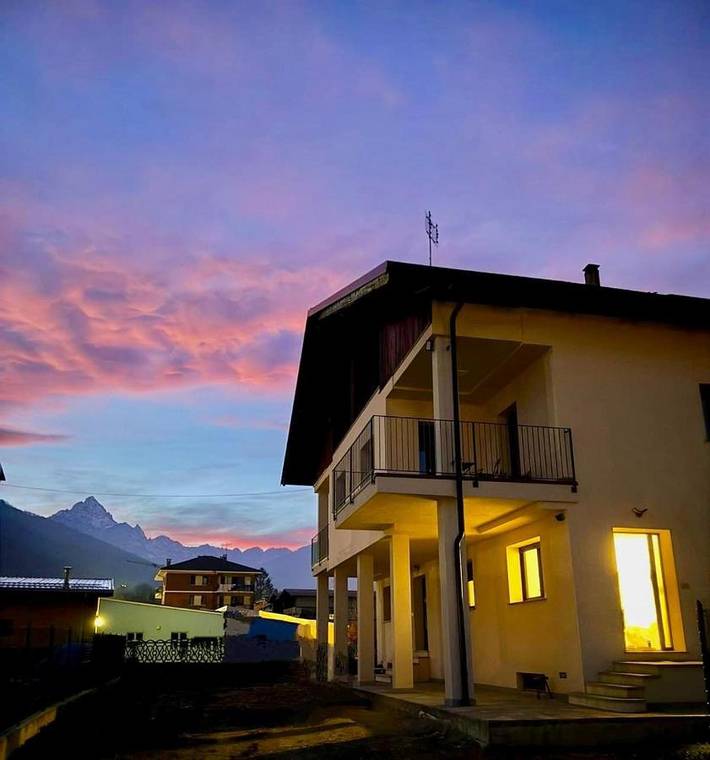 Gîte pour 4 personnes, avec Terrasse et Vue à Paesana