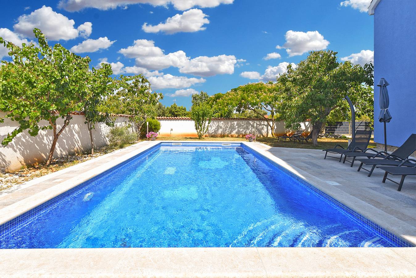 Geheel appartement, Vakantieappartement voor 6 personen met terras in Marčana, Zuidkust Istrië