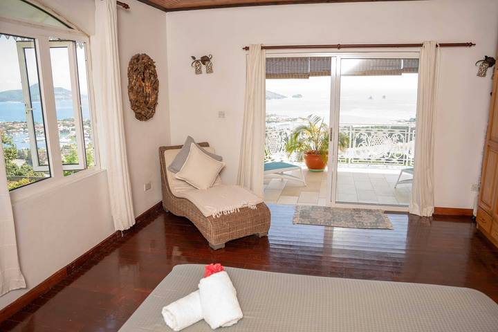 Gîte pour 2 personnes, avec terrasse dans Mahé - 4