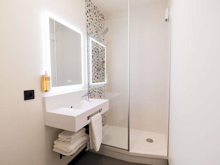 Hôtel pour 2 personnes, avec Terrasse et Jacuzzi ainsi que Jardin et Sauna