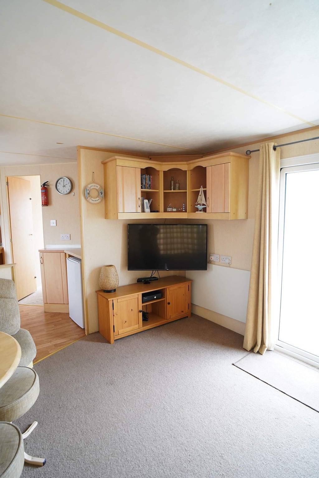 Pets go free family 3 Bed Caravan with Decking in Heacham, Norfolk Coast