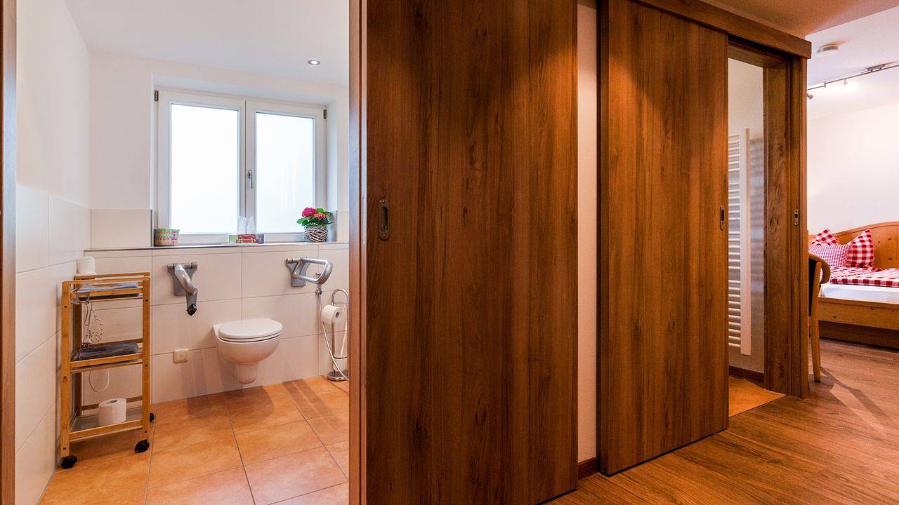 Entire holiday apartment, Ferienwohnung für 2 Personen (59 m²) in Bad Wiessee in Bad Wiessee, Bavarian Alps