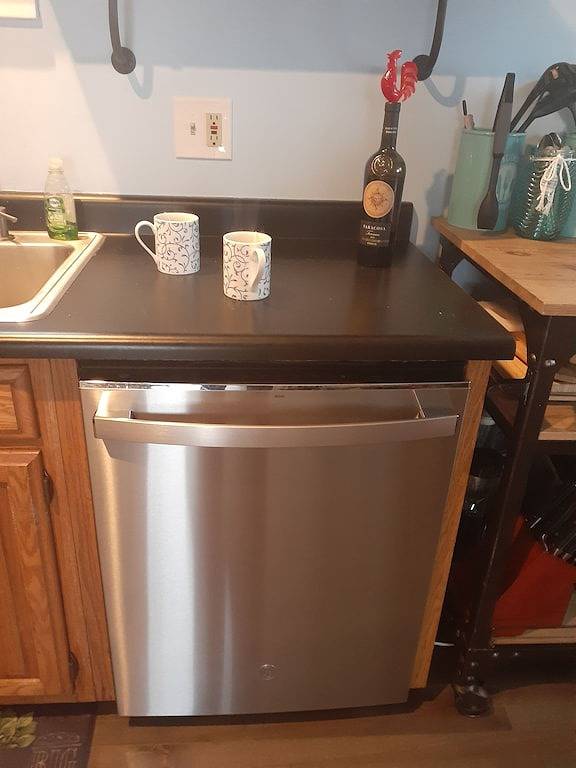 Lakefront Winter Wonderland in New England Just 2 Hours From Nyc in Connecticut