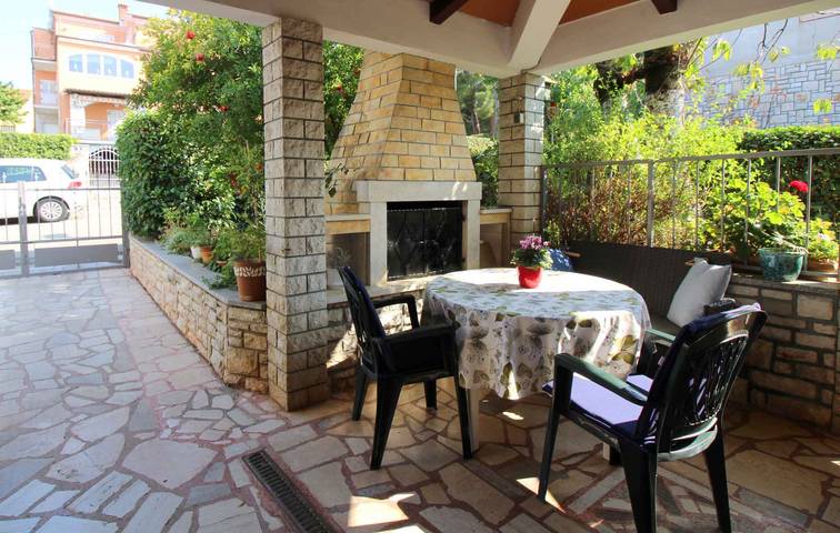 Ferienwohnung für 2 Personen, mit Garten in Poreč - 2