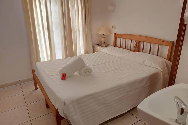 Location de vacances pour 10 personnes, avec terrasse et jardin dans Sant Martí d'Empúries - 3