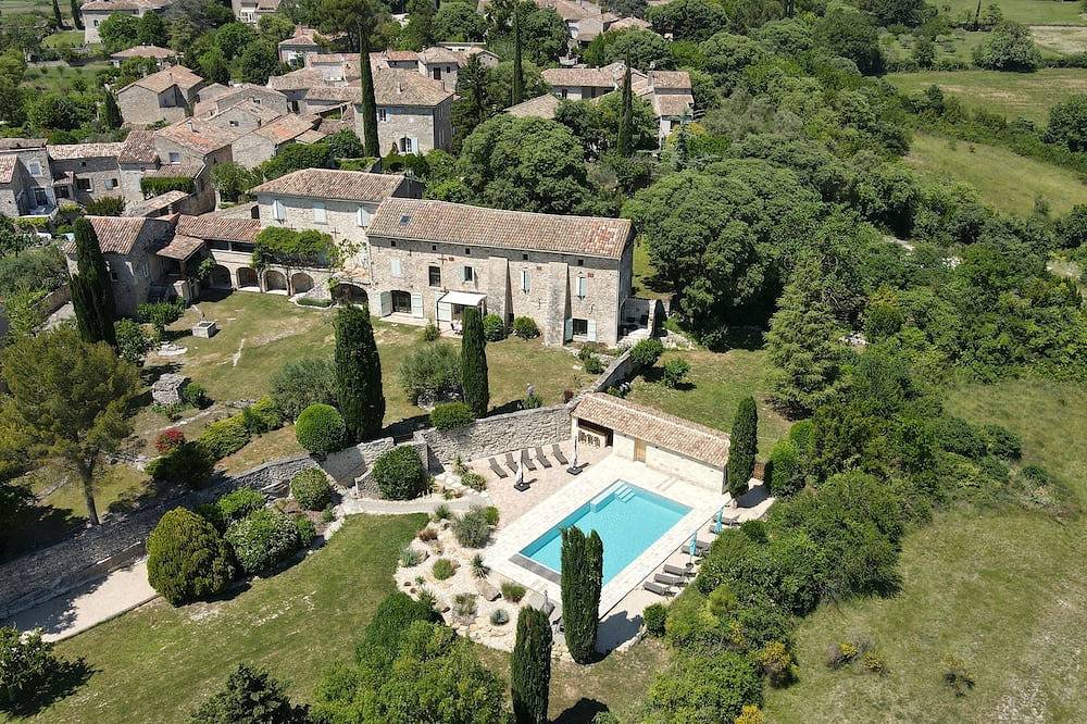 Mas Des Trois Citernes - Gîtes für 4 bis 14 Personen in Saint-Jean-de-Maruéjols-et-Avéjan, Alès und Umgebung