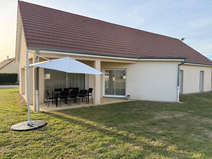 Location de vacances pour 8 personnes, avec jardin à Saint-Gervais-en-Vallière - 4