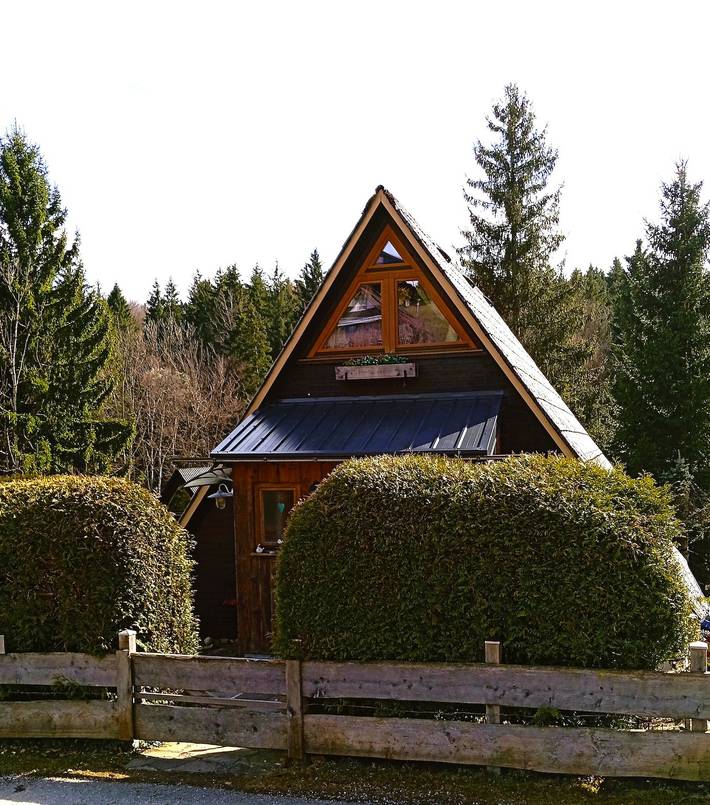 Ferienhaus für 5 Personen, mit Balkon und Garten