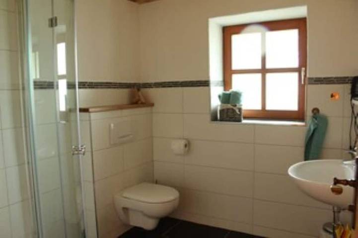 Hütte für 3 Personen, mit Balkon und Whirlpool in Berchtesgaden - 4