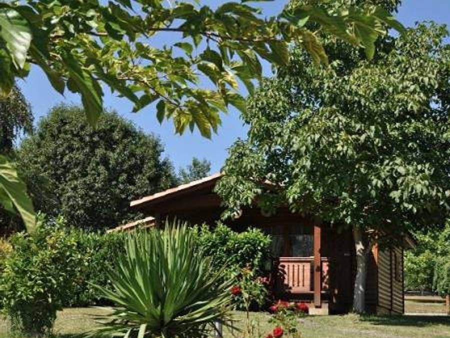 Camping Midi Pyrénées - Chalet 5 personnes in Montréjeau, Haute-Garonne