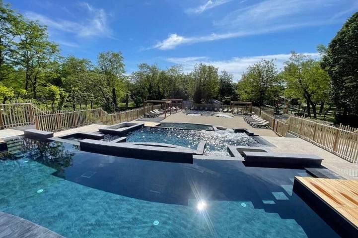 Camping pour 4 personnes à Labeaume