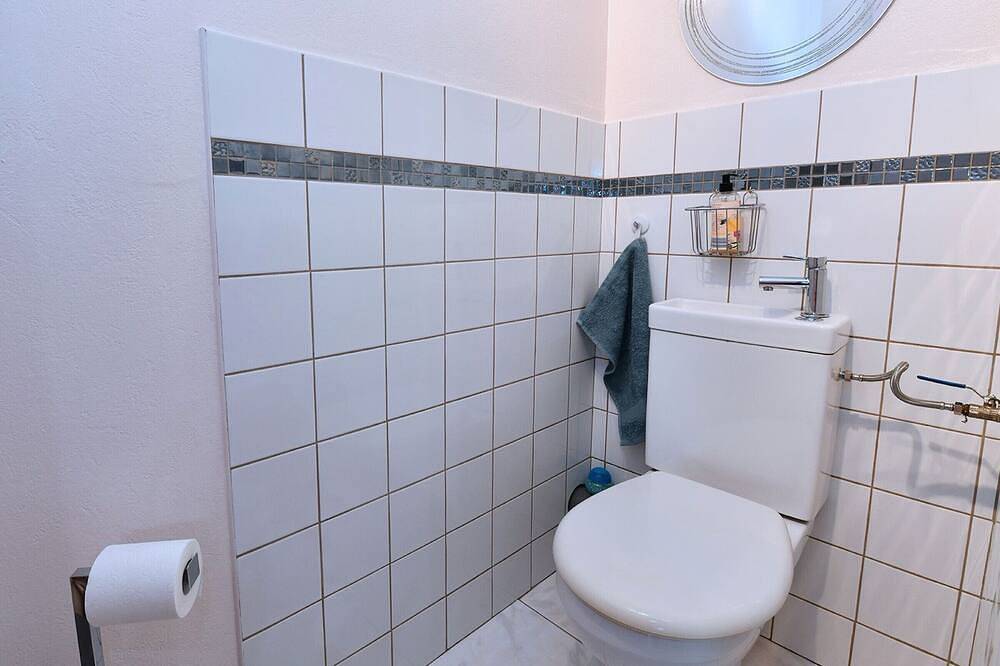 Appartement entier, Gîte convivial avec terrasse abritée, 3 chambres, cuisine équipée, espace détente, proche autoroutes et pistes cyclables. in Baldersheim, Région de Mulhouse