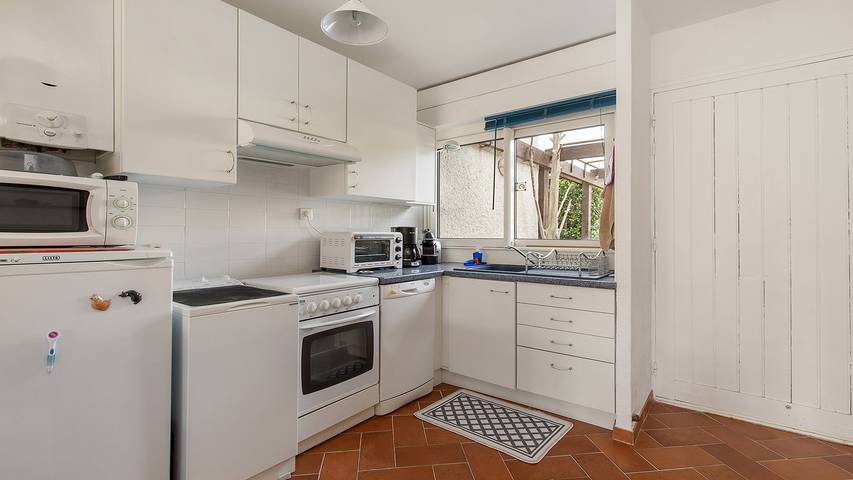 Location de vacances pour 6 personnes, avec terrasse, animaux acceptés dans Plage de La Roquille - 3