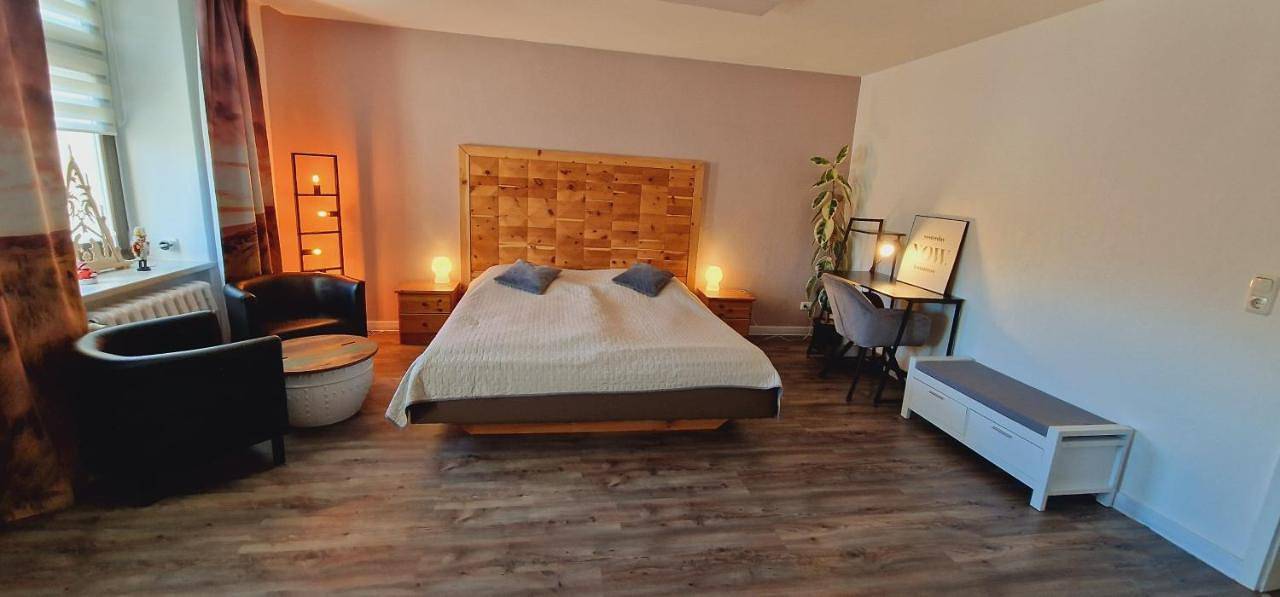 Ganze Wohnung, Großzügige Fewo Peter in Bärenstein in Bärenstein, Erzgebirge