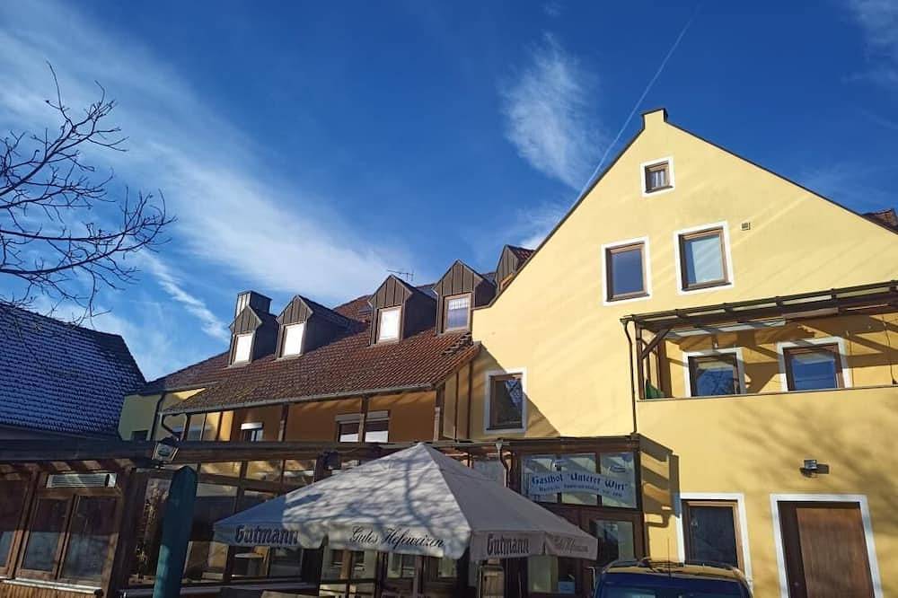 Ganze Wohnung, Apartment Atlantis Dg in Vohburg an der Donau, Landkreis Pfaffenhofen an der Ilm