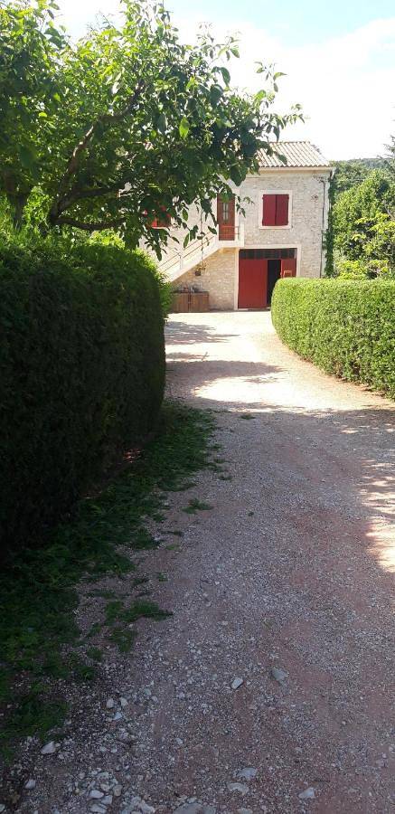 Gîte pour 2 personnes, avec jardin ainsi que vue et piscine à Méthamis - 3