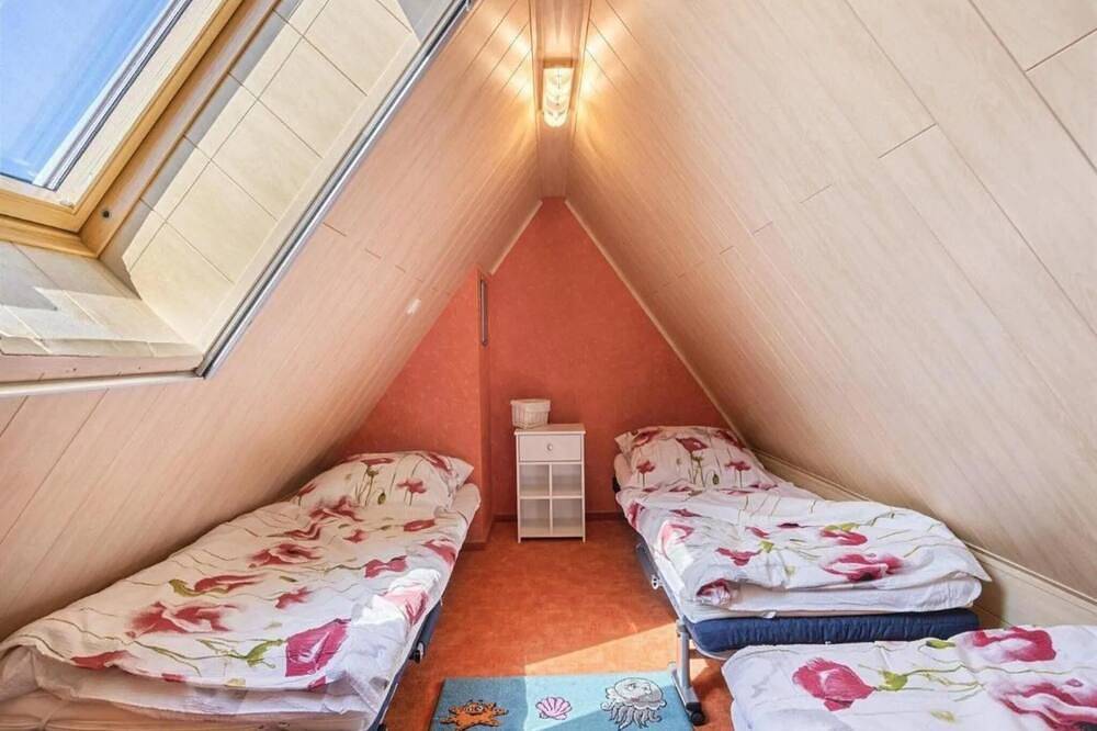Strandnahes Ferienhaus mit Terrasse und Garten in Pruchten, Vorpommern-Rügen