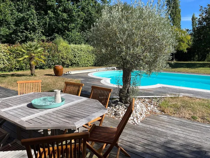 Villa pour 10 personnes, avec piscine ainsi que jardin et vue - 1