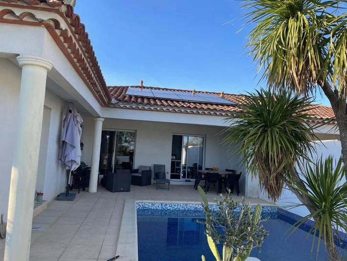 Location de vacances pour 6 personnes, avec piscine ainsi que jardin et vue à Alignan-du-Vent - 2