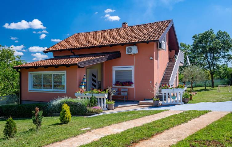Ferienhaus für 8 Personen, mit Terrasse - 1