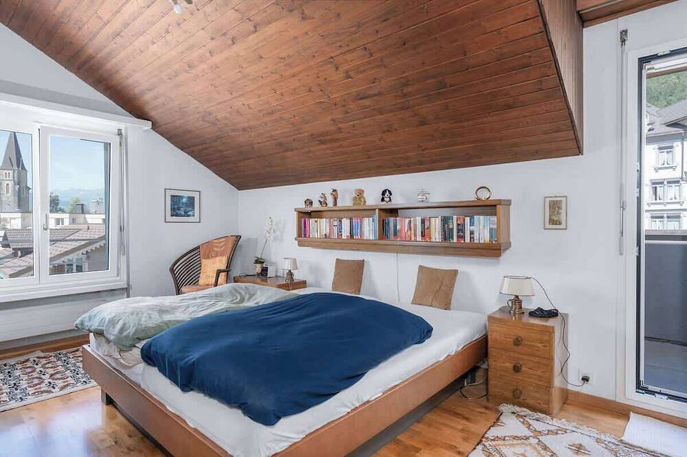 Ganze Wohnung, Alpine Apartment mit Aussicht, 5min Interlaken Ost in Interlaken, Thunersee