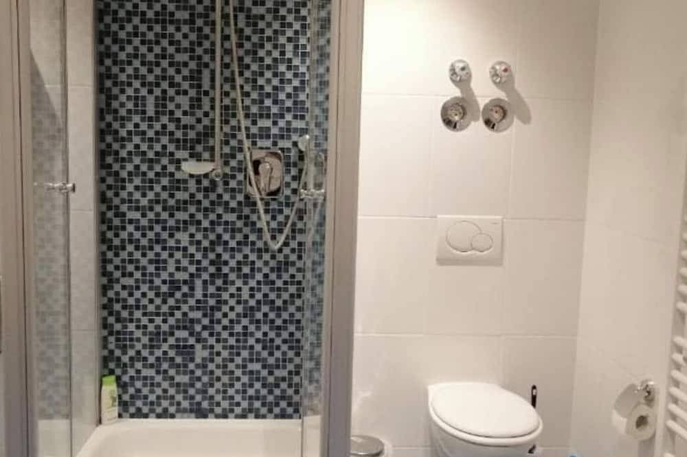 Ganze Wohnung, Ferienwohnung mit Garten in Sauerlach, Oberbayern